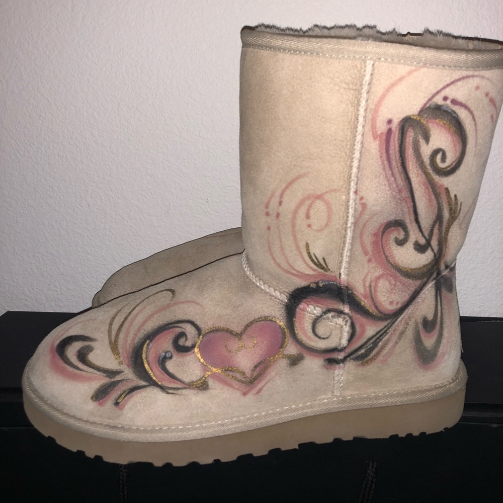 Ugg